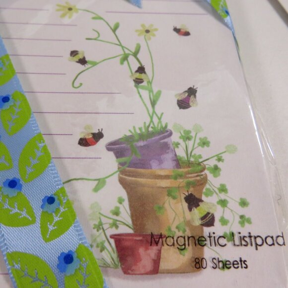 Bee & Butterfly (2) Note Pad w Magnets & Plastic Bookmark stationary shop list - Picture 3 of 11